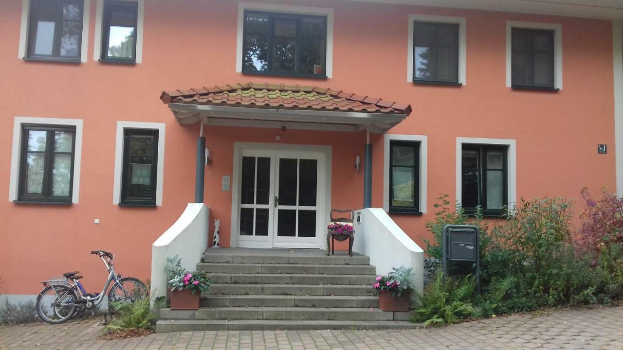 Fewo 1 Waren Mueritz - Haus Buchen Am Tiefwarensee - 1 Zi Exteriér fotografie